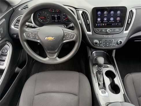 Used 2023 Chevrolet Malibu LT image 12