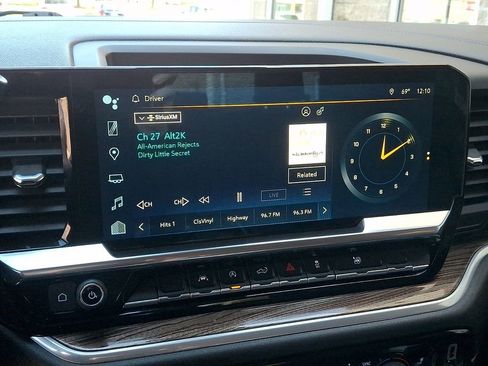 Used 2024 Chevrolet Silverado 1500 LT image 17