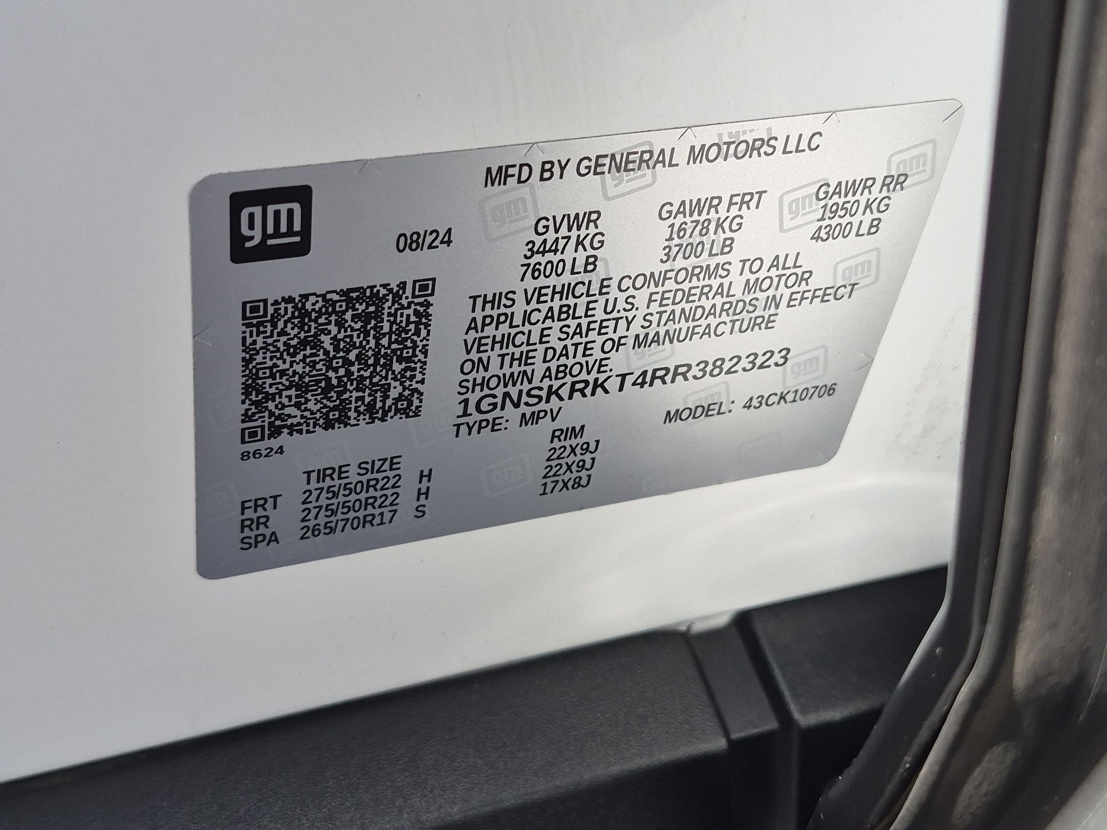 Certified 2024 Chevrolet Tahoe RST w/ Luxury Package AWD/4WD image 33