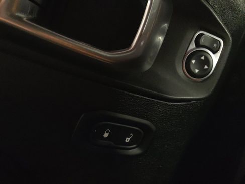 Used 2020 Jeep Wrangler Unlimited Sport S image 27