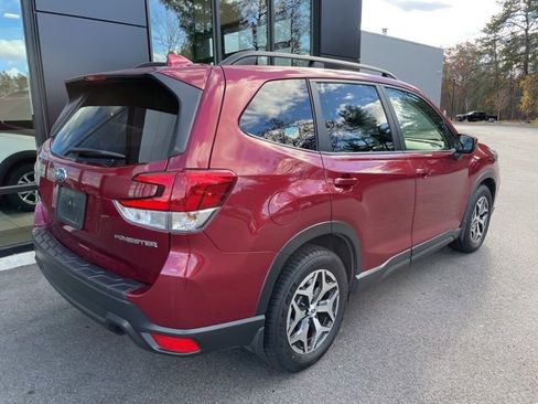 Used 2019 Subaru Forester Premium image 6