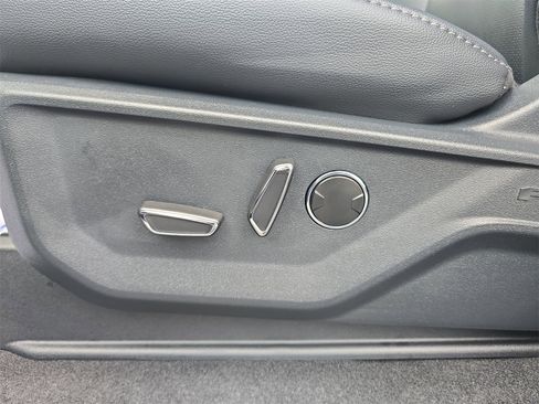 New 2025 Ford F150 Lariat w/ Equipment Group 502A High image 15