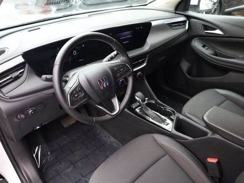 Used 2025 Buick Encore GX Preferred image 10