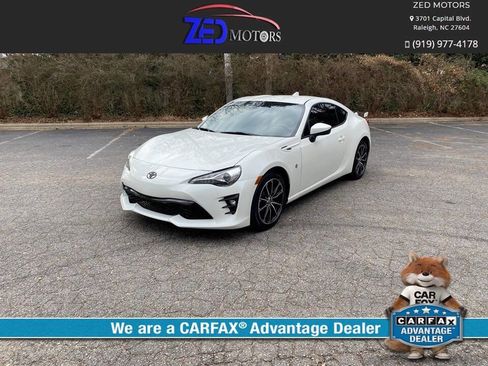 Used 2020 Toyota 86 image 1