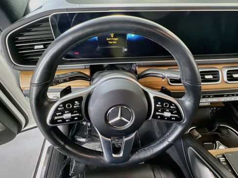 Used 2022 Mercedes-Benz GLS 450 4MATIC image 11