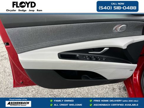Used 2025 Hyundai Elantra Limited FWD image 14