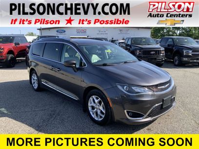 Used 2018 Chrysler Pacifica Touring-L Plus w/ Tire & Wheel Group