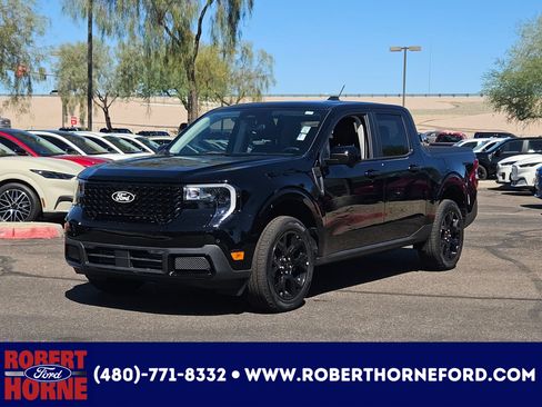 New 2025 Ford Maverick Lariat w/ Black Appearance Package image 1