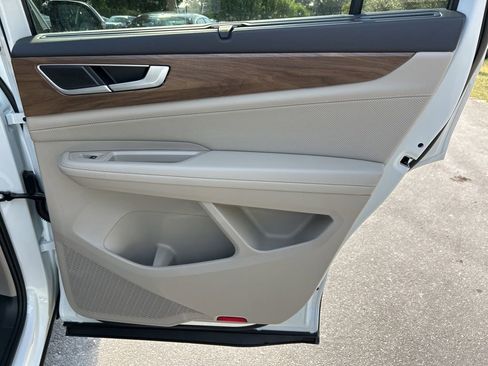 New 2026 Volkswagen Atlas SE image 47