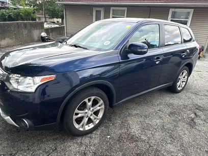 Used 2015 Mitsubishi Outlander SE