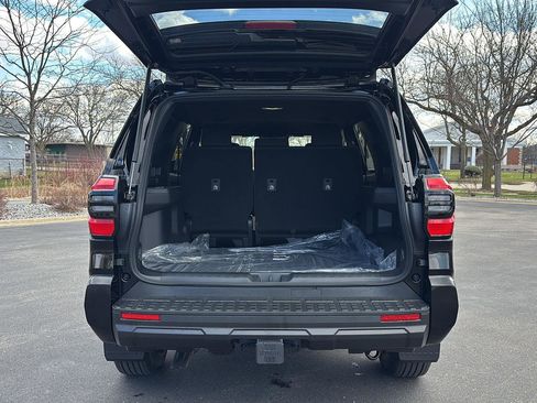 New 2026 Toyota 4Runner SR5 image 12