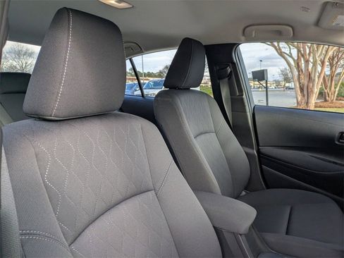 Used 2025 Toyota Corolla LE image 20