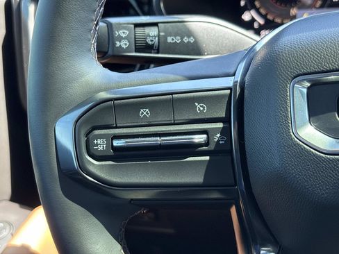 Certified 2024 GMC Canyon AT4 w/ AT4 Premium Package image 18