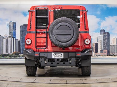 Used 2025 INEOS Grenadier Fieldmaster Edition image 11