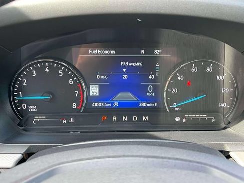 Used 2020 Ford Explorer XLT w/ Equipment Group 202A AWD/4WD image 40
