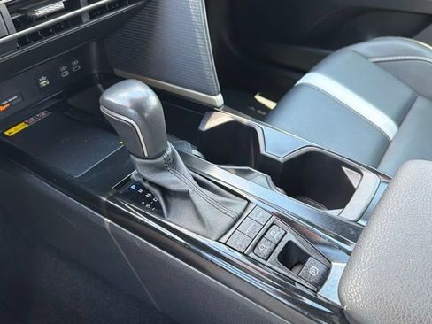 Used 2025 Toyota Camry SE FWD image 20