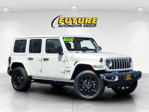 Used 2024 Jeep Wrangler Unlimited Sahara AWD/4WD image 1