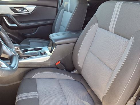 Used 2025 Chevrolet Blazer LT w/ Midnight/Sport Edition FWD image 3