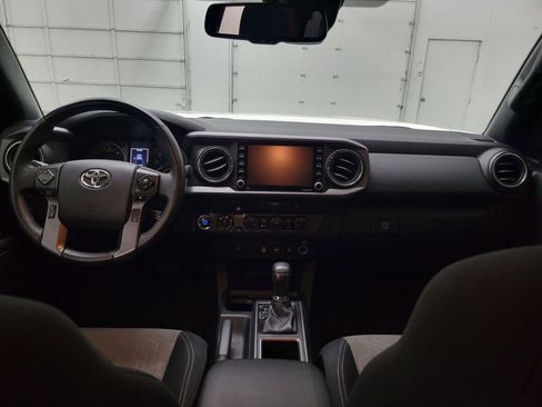 Used 2023 Toyota Tacoma TRD Off-Road image 14