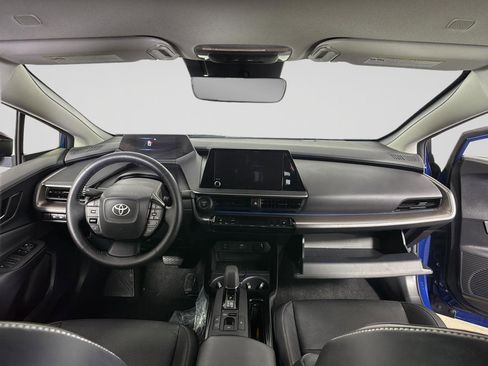 Used 2024 Toyota Prius XLE image 7