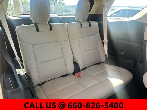 Used 2021 Ford Explorer Limited w/ Hybrid Equipment Group 310A AWD/4WD image 8