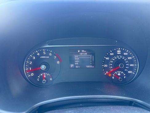 Used 2020 Kia Soul LX image 12