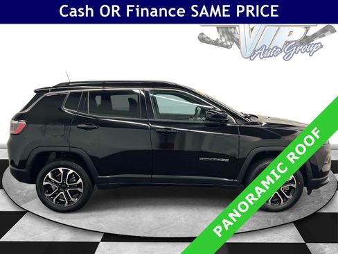 Certified 2023 Jeep Compass Limited w/ Sun and Sound Group AWD/4WD image 7