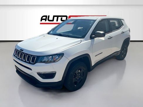 Used 2019 Jeep Compass Sport AWD/4WD image 3
