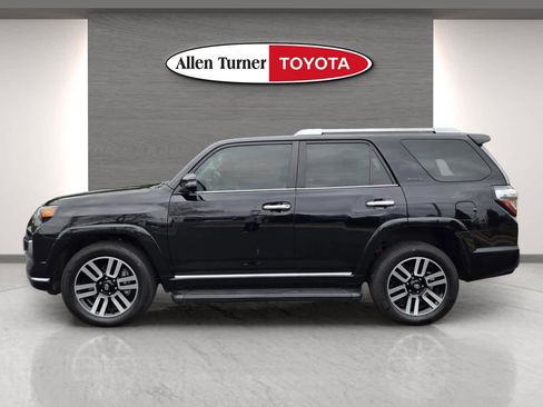 Used 2023 Toyota 4Runner Limited image 10