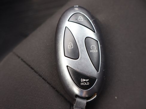 Used 2025 Hyundai Elantra Sport image 25