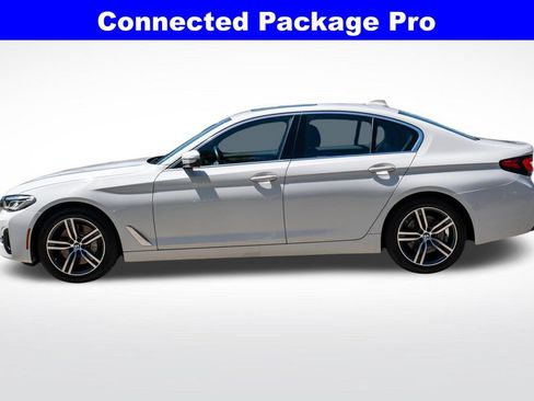 Used 2022 BMW 530i xDrive w/ Premium Package AWD/4WD image 5