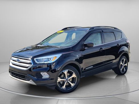 Used 2017 Ford Escape SE w/ SE Leather Comfort Package image 2