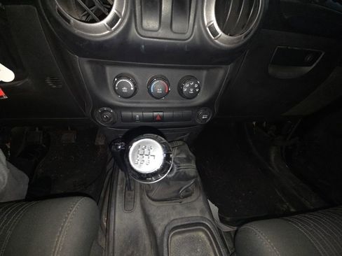 Used 2012 Jeep Wrangler Sport image 10