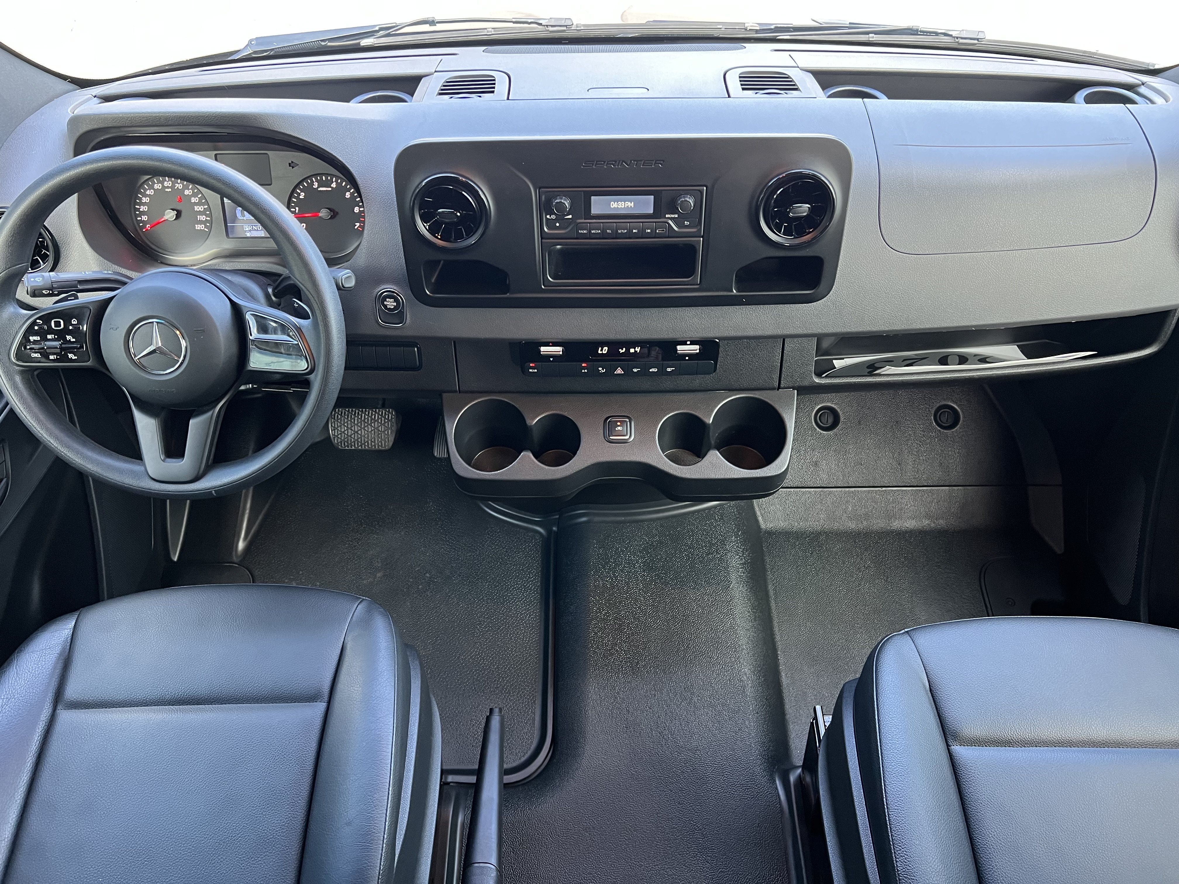 Used 2023 Mercedes-Benz Sprinter 2500 image 23