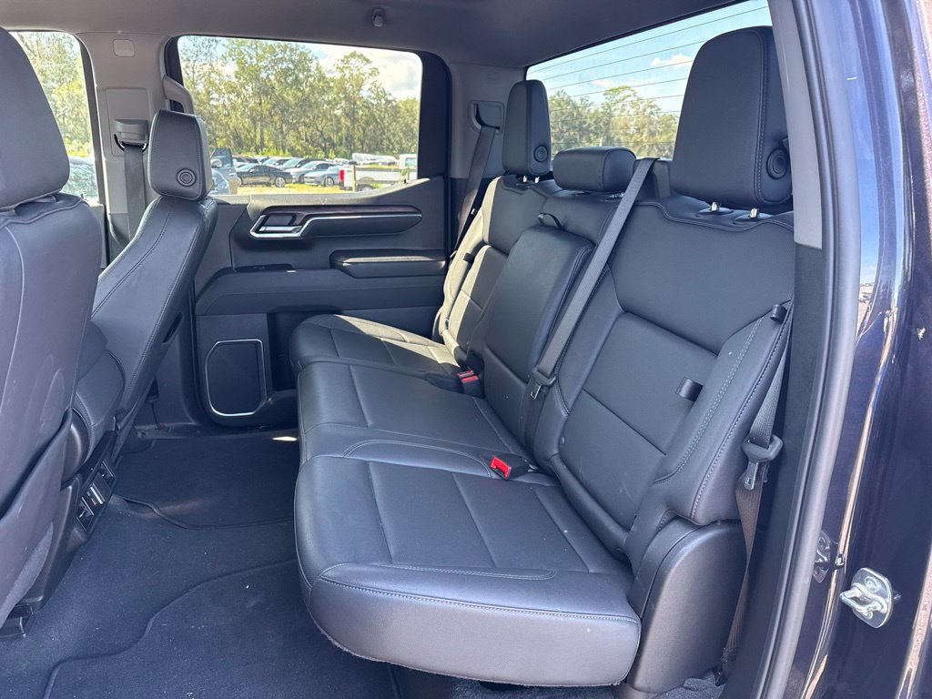 Used 2025 GMC Sierra 1500 SLT AWD/4WD image 12