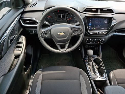 Certified 2023 Chevrolet TrailBlazer LT w/ Convenience Package FWD image 13