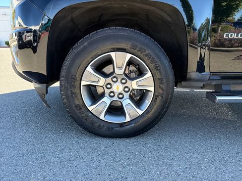 Used 2018 Chevrolet Colorado Z71 AWD/4WD image 25