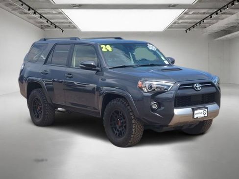 Used 2024 Toyota 4Runner TRD Off-Road Premium w/ Moonroof Package AWD/4WD image 7