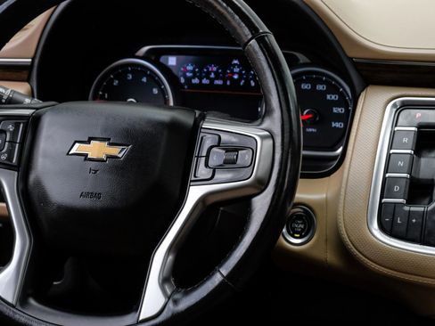 Used 2021 Chevrolet Suburban Premier w/ Texas Edition RWD image 26