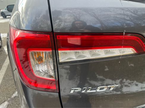Used 2022 Honda Pilot EX-L image 7