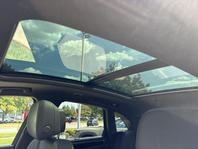 Used 2021 Porsche Macan S AWD/4WD image 19