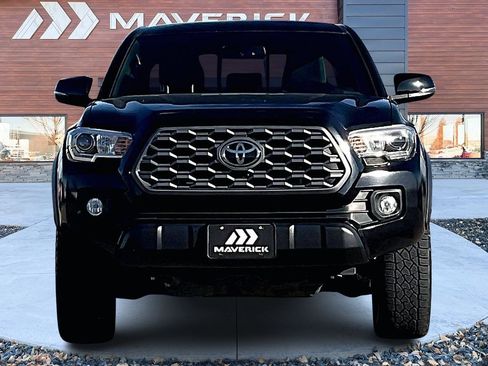 Used 2021 Toyota Tacoma TRD Off-Road w/ Technology Package image 2