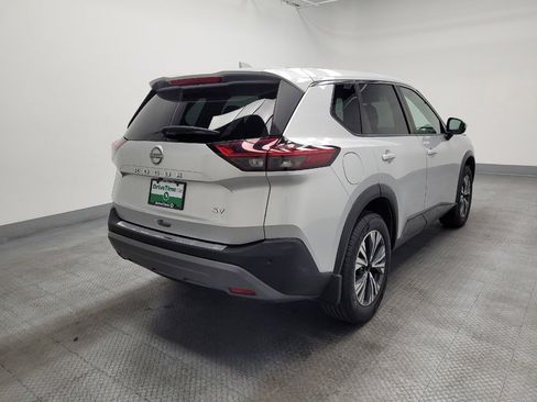 Used 2022 Nissan Rogue SV FWD image 9