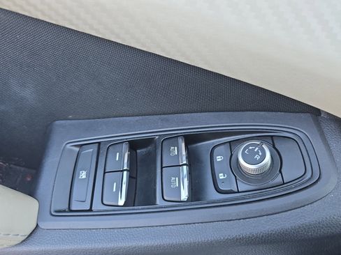 Used 2020 Subaru Ascent Premium w/ Convenience Package image 29