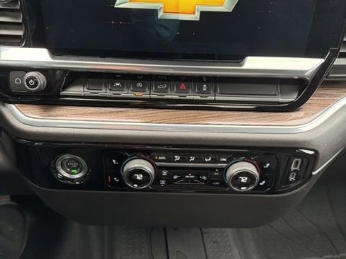 Used 2022 Chevrolet Silverado 1500 LT image 17