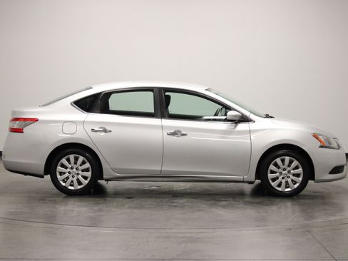 Used 2014 Nissan Sentra S FWD image 9