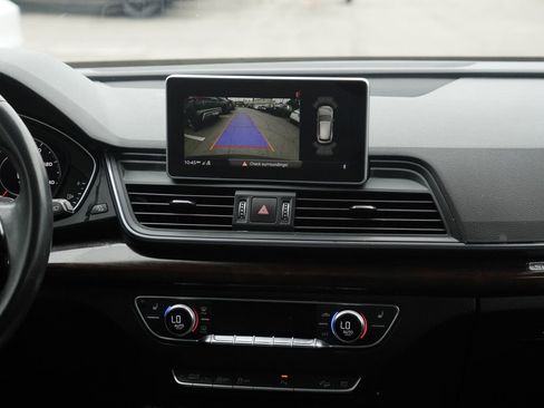 Used 2019 Audi Q5 2.0T Premium Plus w/ Premium Plus Package AWD/4WD image 24