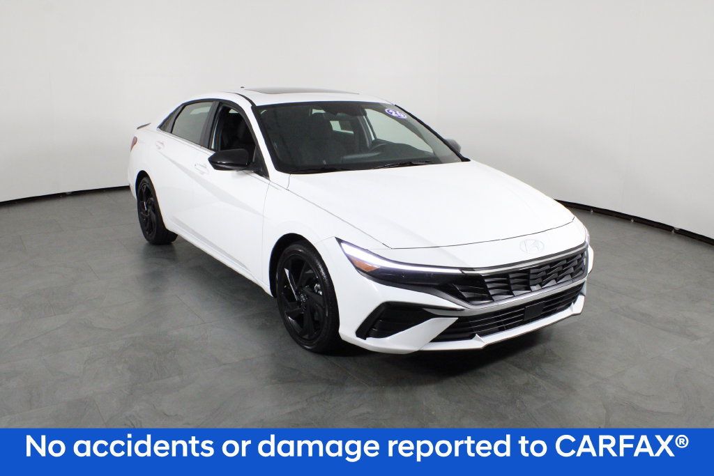 Certified 2026 Hyundai Elantra SEL Sport Premium w/ Cargo Package FWD image 5