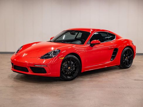 Used 2022 Porsche 718 Cayman RWD image 22