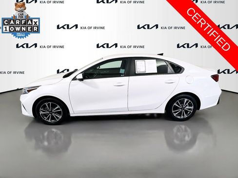 Certified 2023 Kia Forte LXS w/ LXS Technology Package FWD image 5